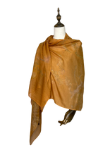 Cargar imagen en el visor de la galería, Echarpe de seda y lana