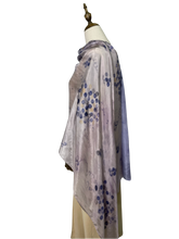 Cargar imagen en el visor de la galería, Pañuelo de seda